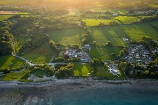Neat Cottage, seaside cosy converted barn for 4 - Beaumaris - 8