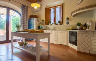 5 Bedroom Cozy Home In Fabbrica - Molino Mazzetti - 7