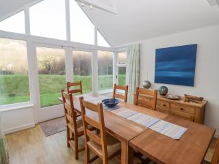 Ger Y Traeth - Dinas - 2