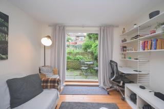 Modern 1BD Basement Flat Near Victoria Park London - Londen - 5
