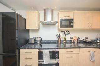 Modern 1BD Basement Flat Near Victoria Park London - Londen - 2