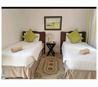 Genius Guesthouse & Tours - Maseru - 6