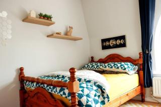 Penthouse with River Views: 2BD Derry Heritage Gem - Derry - 9