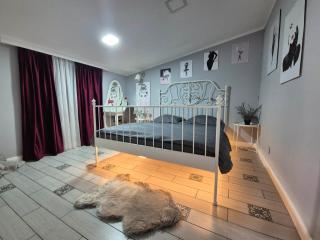 BELLA Luxury Penthouse with outside JACUZZI and Barbecue area - Craiova - 1