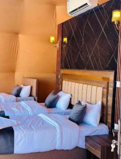 Wadi Rum Luxury Hamad & Jeep Tours - 2