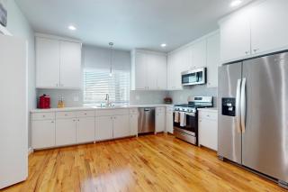 Cityscape Retreat - Houston - 3
