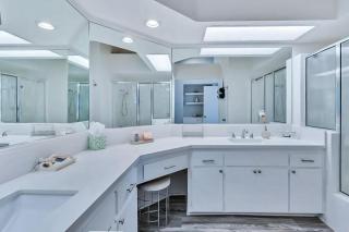 Luxury Living in the Desert - 1