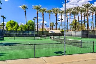 Luxury Living in the Desert - Palm Desert - 7