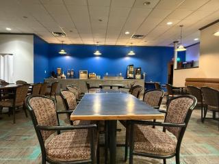 Days Inn by Wyndham Drayton Valley - 6