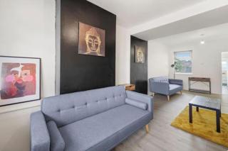 Cosy House for 8 in Rochester - 3