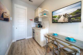Sailfish Dolphin Buyout by AvantStay 2 units Marina Front View Patio - 1