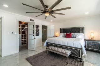 Oceanfront Retreat 2 Homes for 29-Guests - 5