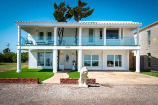Oceanfront Retreat 2 Homes for 29-Guests - 9