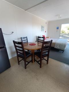Moeraki Beach Motels - 2