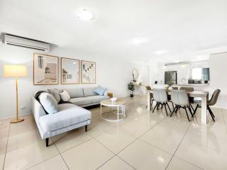 Bribie Sunset Vistas - Coastal Bliss Awaits - Bongaree - 4