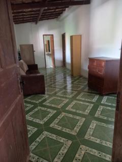 alugo quarto com 1 cama casal e 2 solteiro - São Joaquim de Bicas - 4