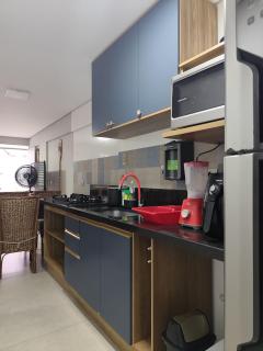F1-Pe na Areia da Praia do Tombo, 2 Suites, Ar Cond, 2 Banheiros, 2 Vagas+Roupas de Cama - Guarujá - 4
