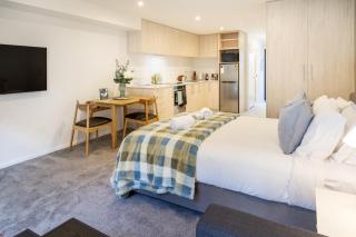 Single Level, Studio Retreat, in Bath Street - Christchurch - 4
