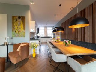 Luxurious 12-person city villa with wellness - Colijnsplaat - 8