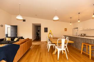 The Birds Nest at Caurnamont - 1