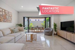 Vera on Penzance - 3BR, Parking, Wifi - 0