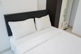 Strategic and Cozy Studio Apartment at Capitol Park Residence By Travelio - Jacarta - 1