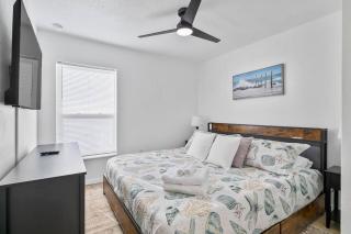 SeaRetreat2KingBedNetflixWiFi - Palm Coast - 7