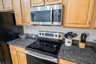 SeaRetreat2KingBedNetflixWiFi - 6