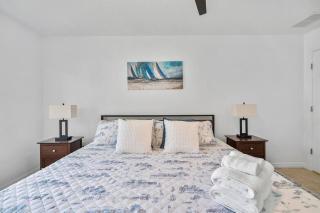 SeaRetreat2KingBedNetflixWiFi - Palm Coast - 2