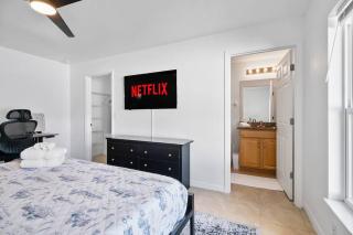 SeaRetreat2KingBedNetflixWiFi - Palm Coast - 1