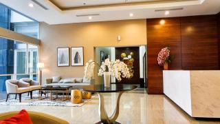 Fresh and Bright Studio Room at Nifarro Park Apartment By Travelio - Jakarta - 6