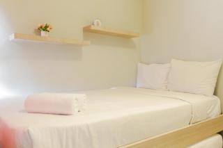 Fresh and Bright Studio Room at Nifarro Park Apartment By Travelio - Jakarta - 4
