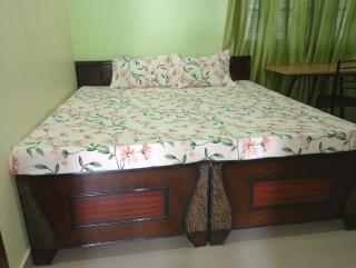 Aarti Home Stay Tapovan - 1