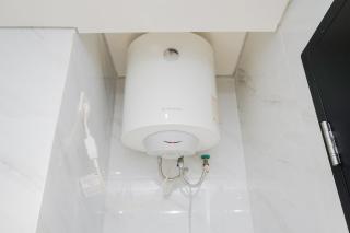 Comfortable and Nice 1BR at Branz BSD Apartment By Travelio - 4