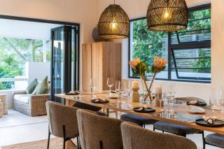 Boutique Coastal Retreat - 8