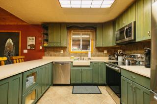 Cozy Cabin By the Slopes - 7