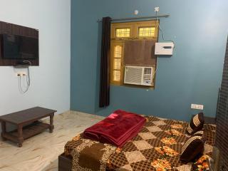 Yogis Ratan Palace - Rishikesh - 8