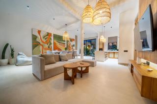 Exclusive New Villa - Unbeatable Location - Spectacular Views - Ubud - 4