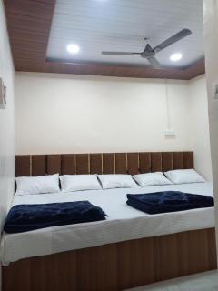 Hotel Delight - Ujjain - 7