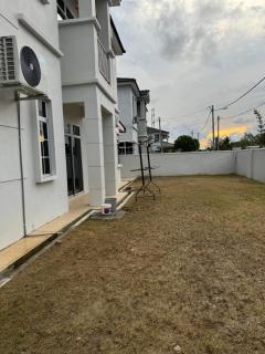 Homestay Kakak Adek 3 - Parit Buntar - 6