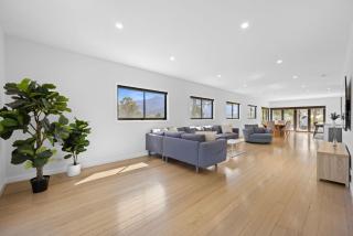 Black Diamond - Luxury Alpine Home in Merrijig - Sleeps 14 - 2