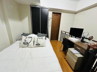 Modern 1BR Loft, City Center - Manila - 4
