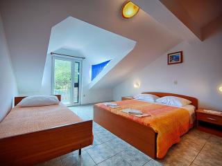 Apartments Malo Lago - One-Bedroom Apartment with Two Balconies and Sea View - Attic Apartment 2 - 1
