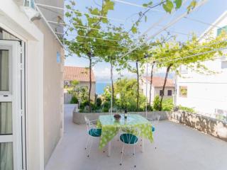 Studio apartment with terrace sea view - Postira - 1