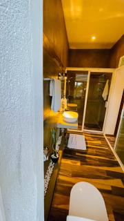 8 Plus Luxury Apartments - Negombo - 4