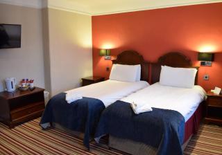 The Rose & Crown Hotel - Tonbridge - 1