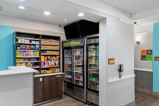 La Quinta Inn Suites by Wyndham Raymondville Harlingen - 4