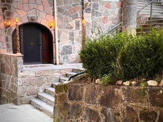 Mansionality Lofts Hotel - 3