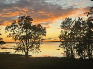 Lake Front Two Bedroom Unit Recent Reno - Rocky Point - 0