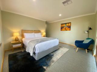 Boodalang House - access to golf course with views - Dunsborough - 4